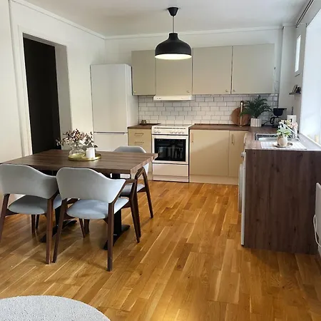 Apartman Bright And Spacious 2-room In