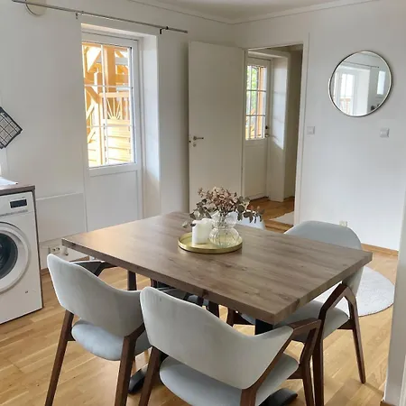 Bright And Spacious 2-room In