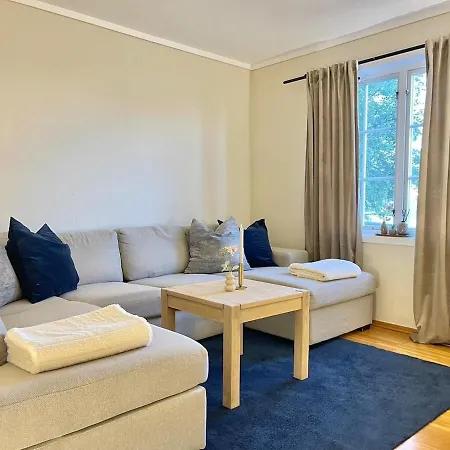Apartman Bright And Spacious 2-room In
