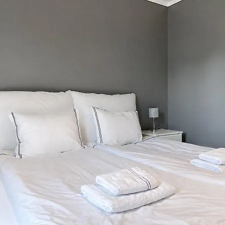 Apartman Bright And Spacious 2-room In