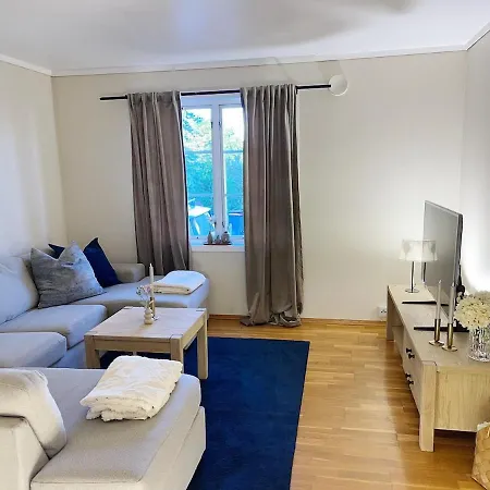 Bright And Spacious 2-room In Lejlighed Larvik
