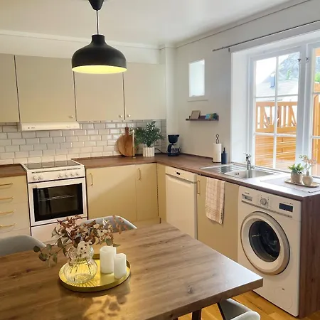Bright And Spacious 2-room In Lejlighed Larvik