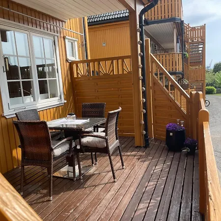 Bright And Spacious 2-room In Lejlighed Larvik